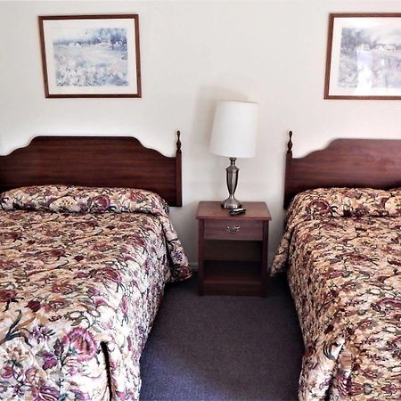 Dry Ridge Motor Inn Extérieur photo